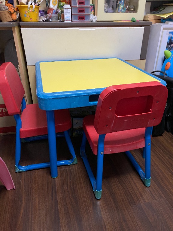 Fisher price table outlet and chair set