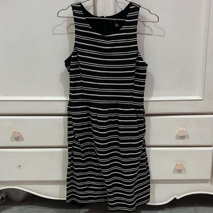 gap sleeveless dress