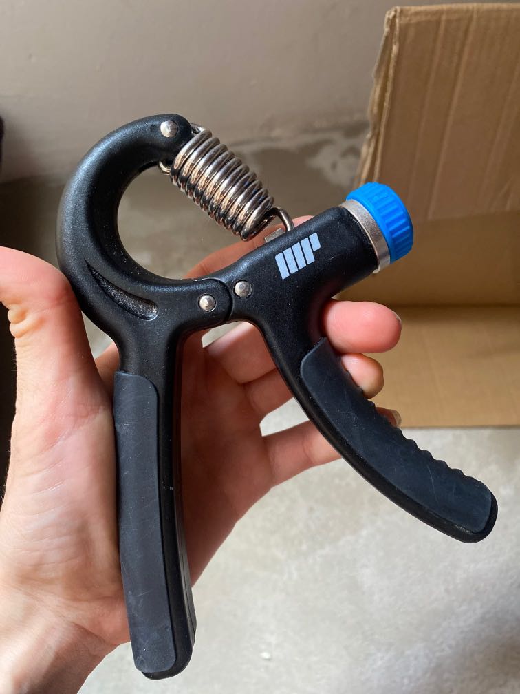 grip strengthener Myprotein weightlifting