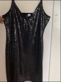 (Category: ) located in . Submitted by moveoutsale_888 (Listing ID 1138785016, Image 1). Description: .