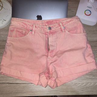 (Category: ) located in . Submitted by fleurs.xc (Listing ID 1138947123, Image 1). Description: .