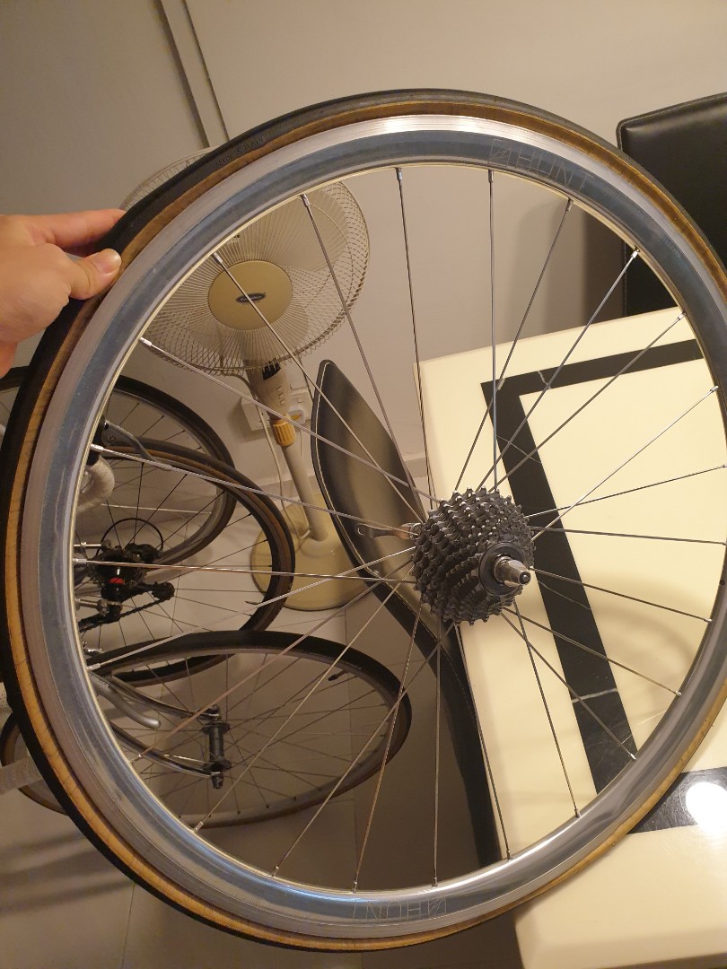 Hunt sprint 2025 aero wide wheelset