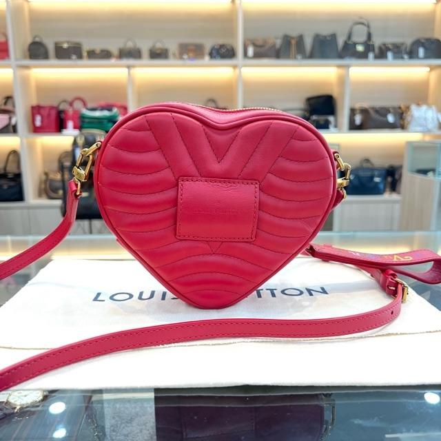 NEW - LV New Wave Heart-Shaped Red Calfskin Shoulder Bag_Louis