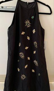 New Victoria Beckham little black dress lady buys dress collection