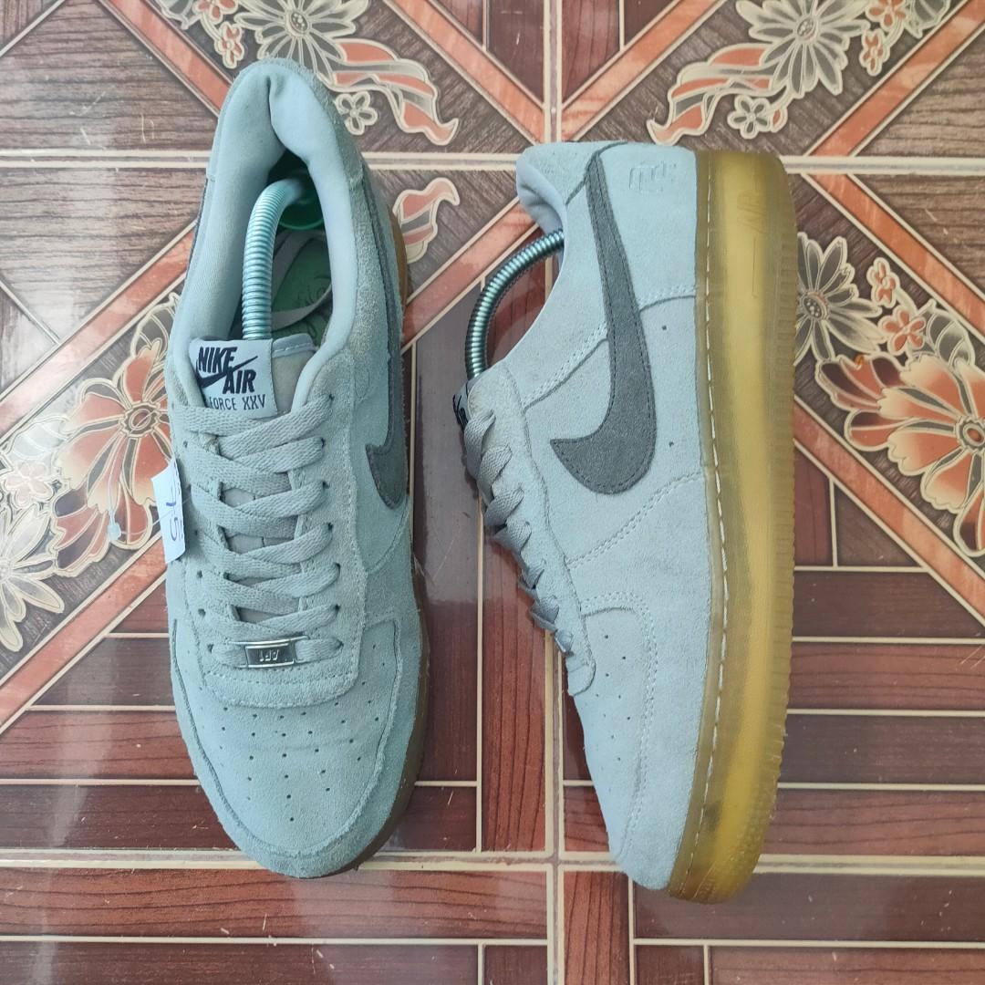 Nike air force 1 07 trainers mica green gum hot sale