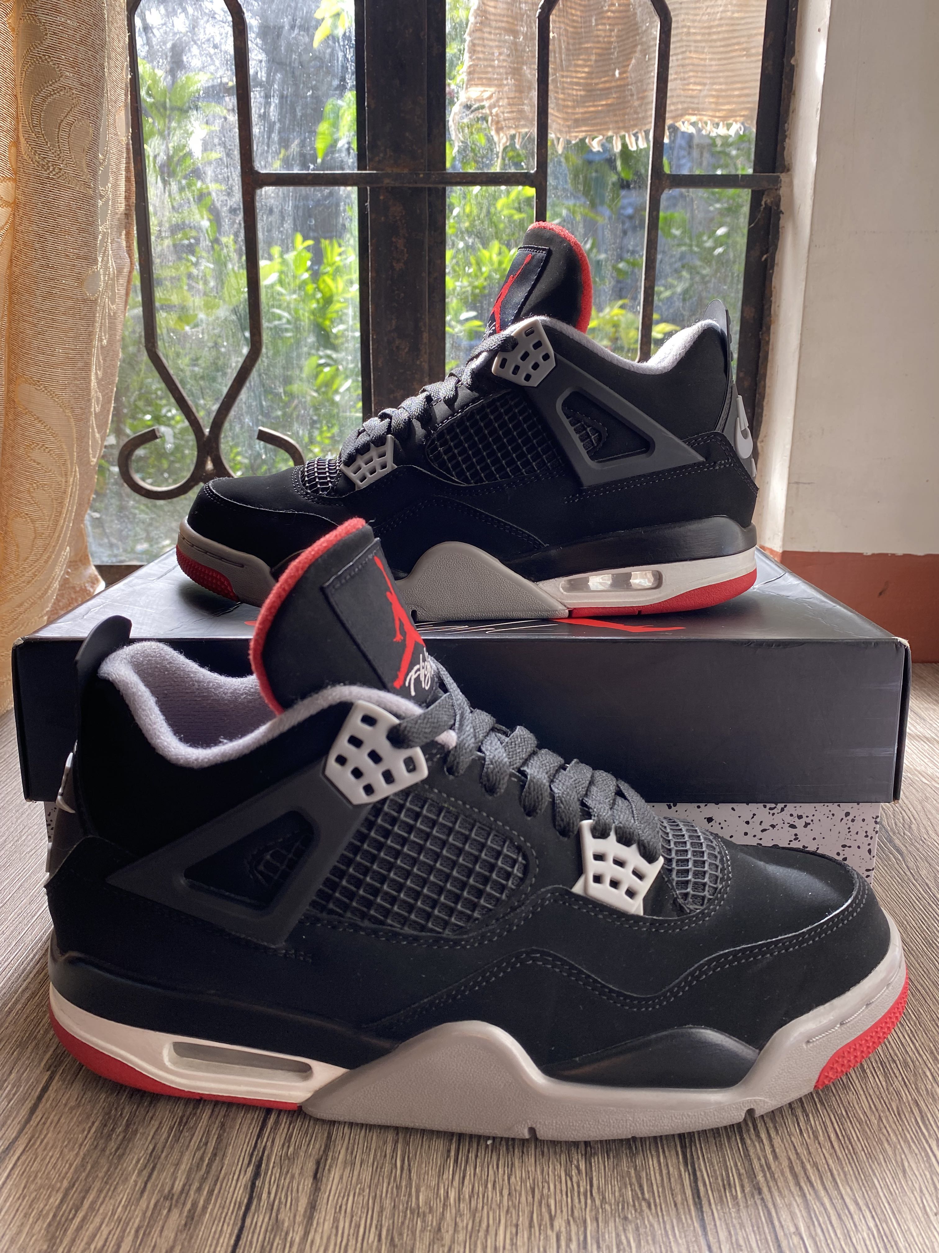 Nike Air Jordan 4 Retro OG Bred 2019, Men's Fashion, Footwear, Sneakers ...