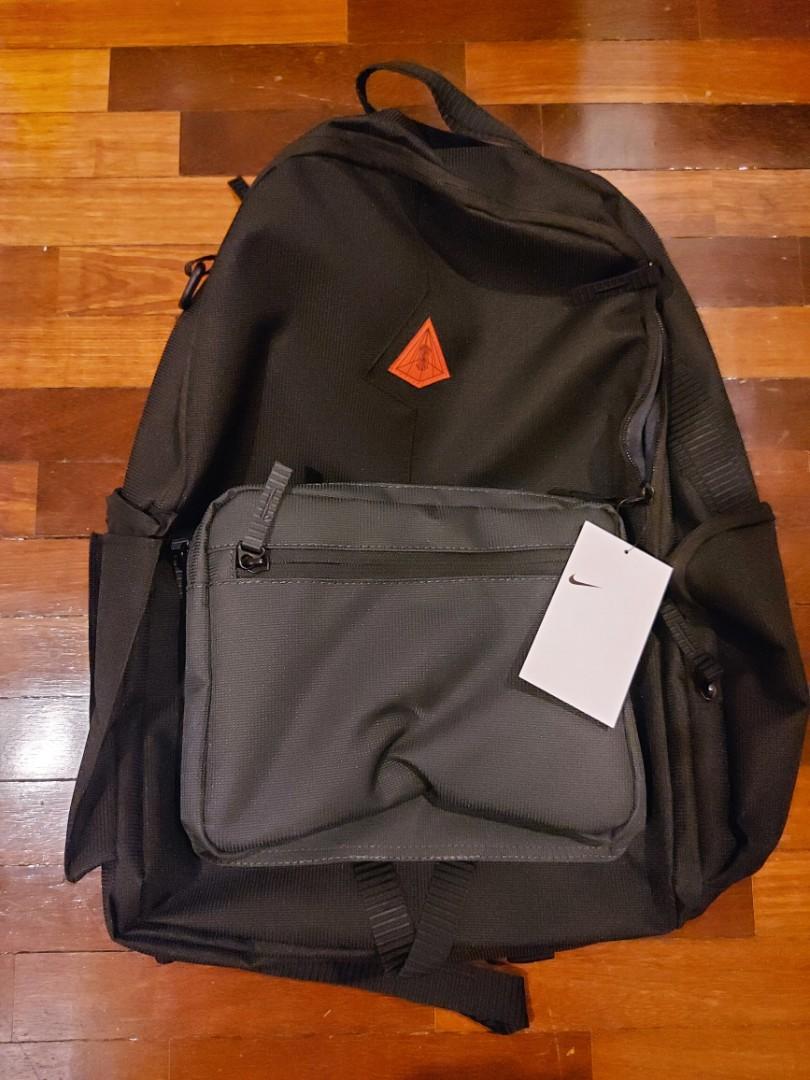 Kyrie bookbag top