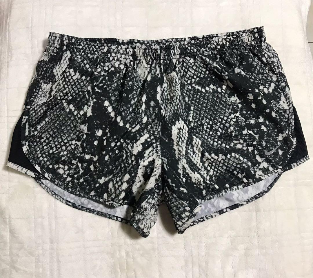 Nike Tempo Short, Women's Fashion 