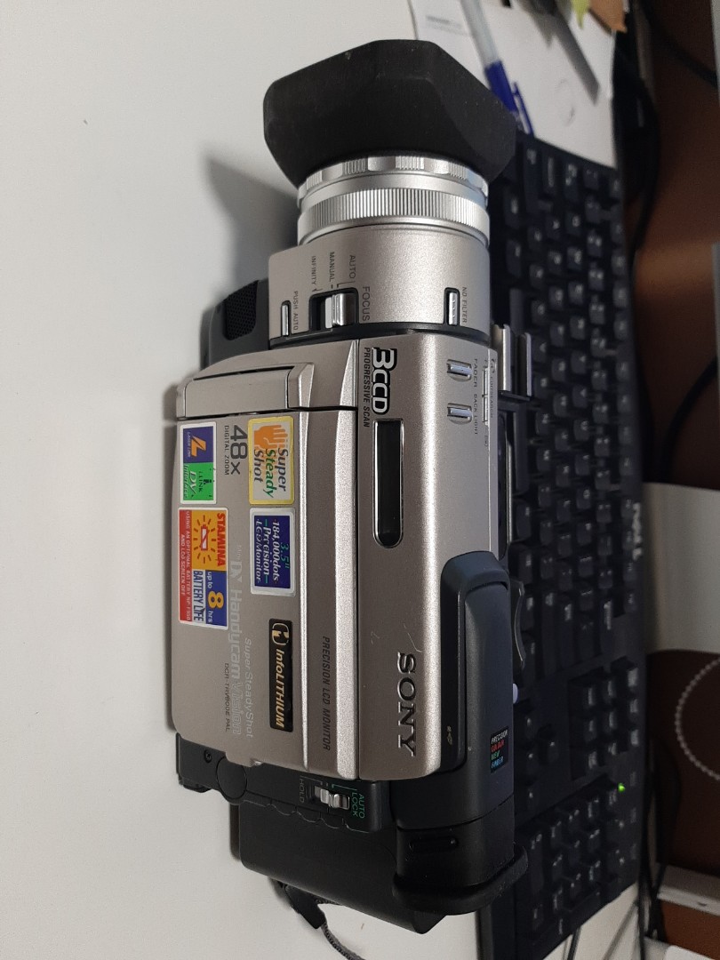 Sony TRV900E PAL DVCAM Camcorder, 攝影器材, 攝錄機 Carousell