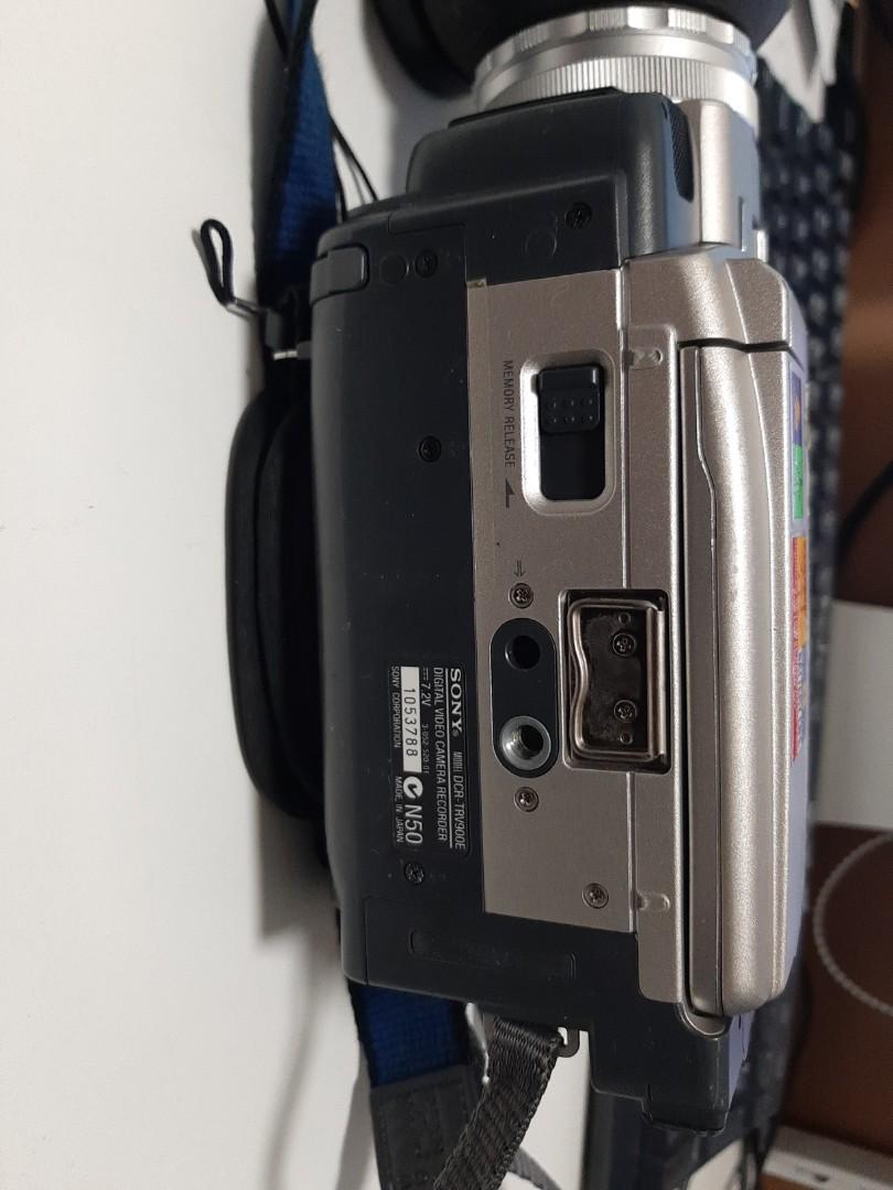 Sony TRV900E PAL DVCAM Camcorder, 攝影器材, 攝錄機 Carousell