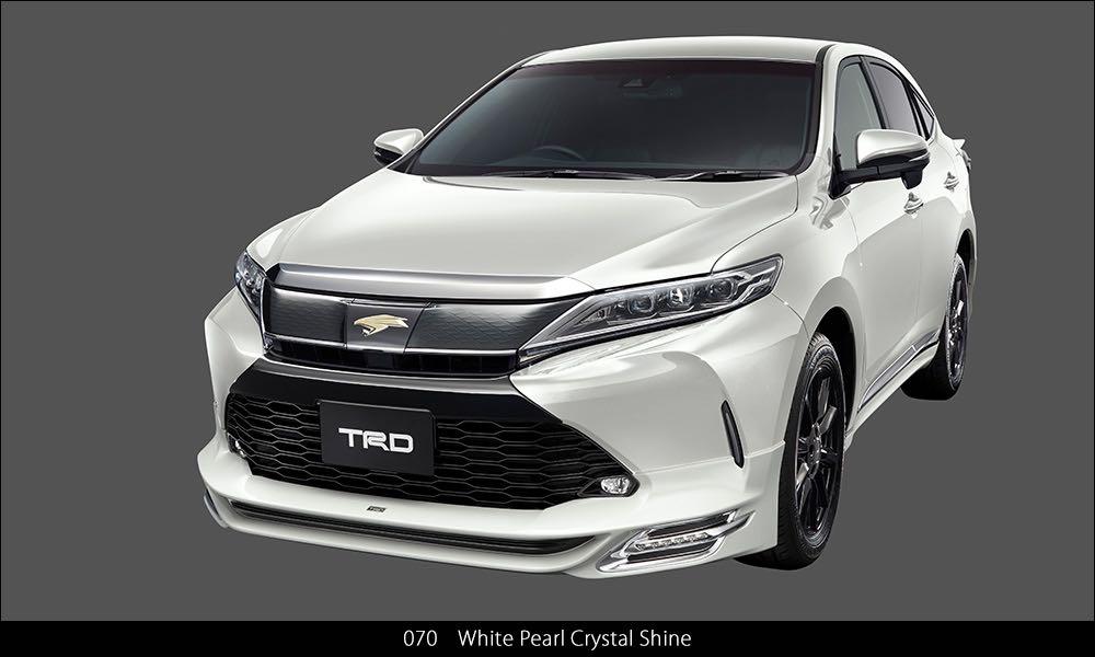 Toyota Harrier bumper garnish, Car Accessories, Accessories on Carousell