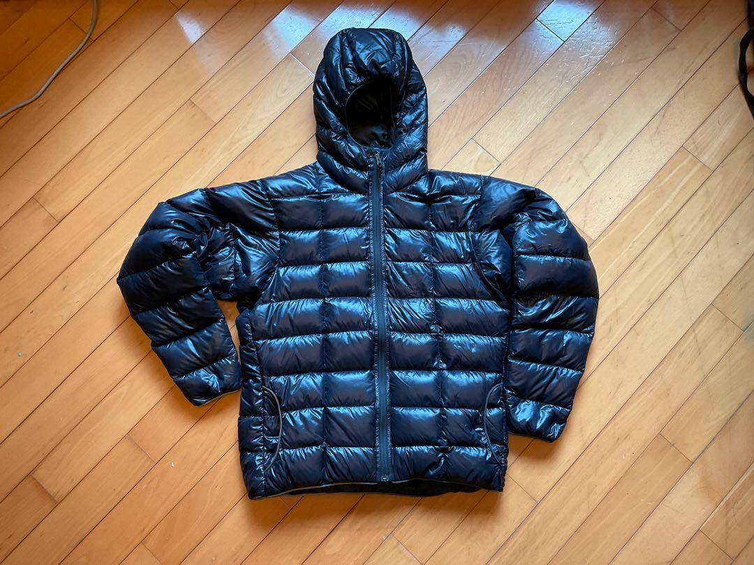 Western mountaineering sales hooded flash