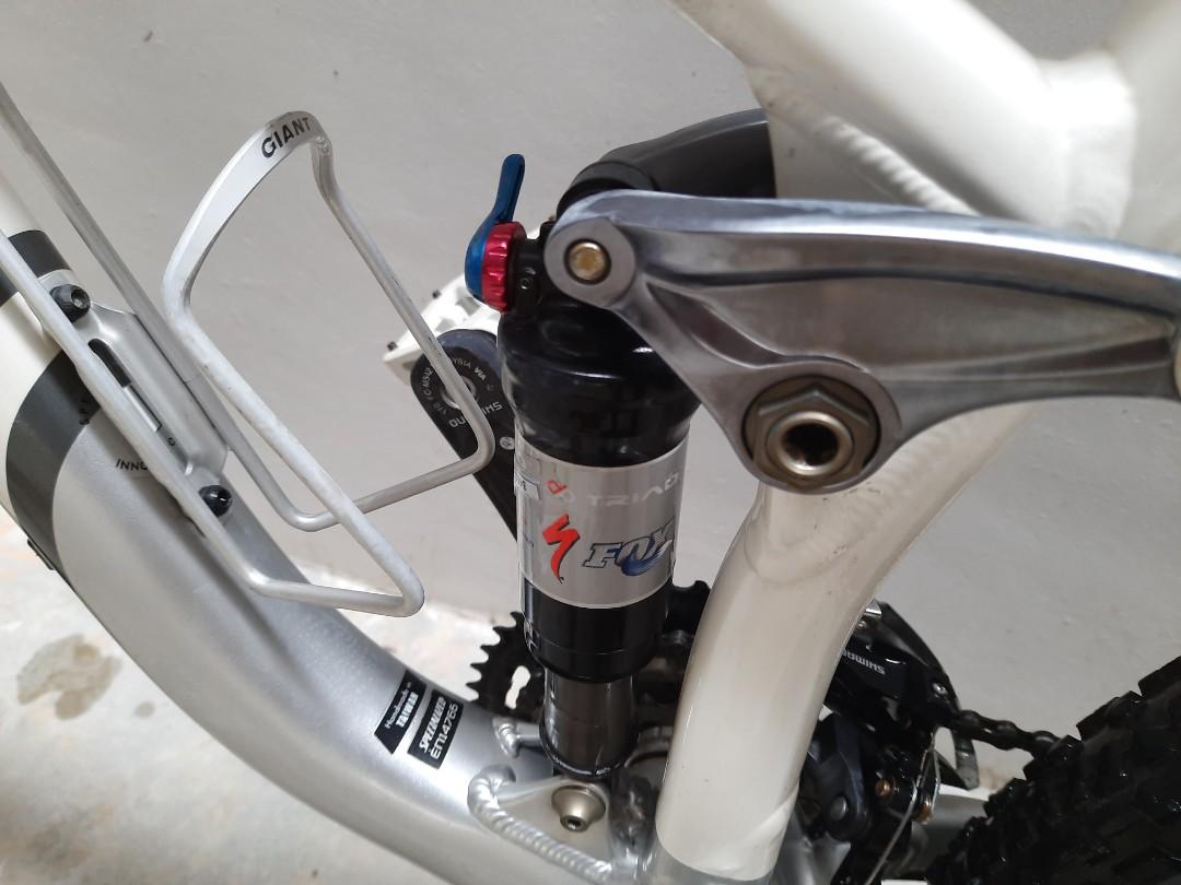 12.1kg! CHEAPEST SPECIALIZED SAFIRE COMP FULL SUSPENSION MOUNTAIN BIKE