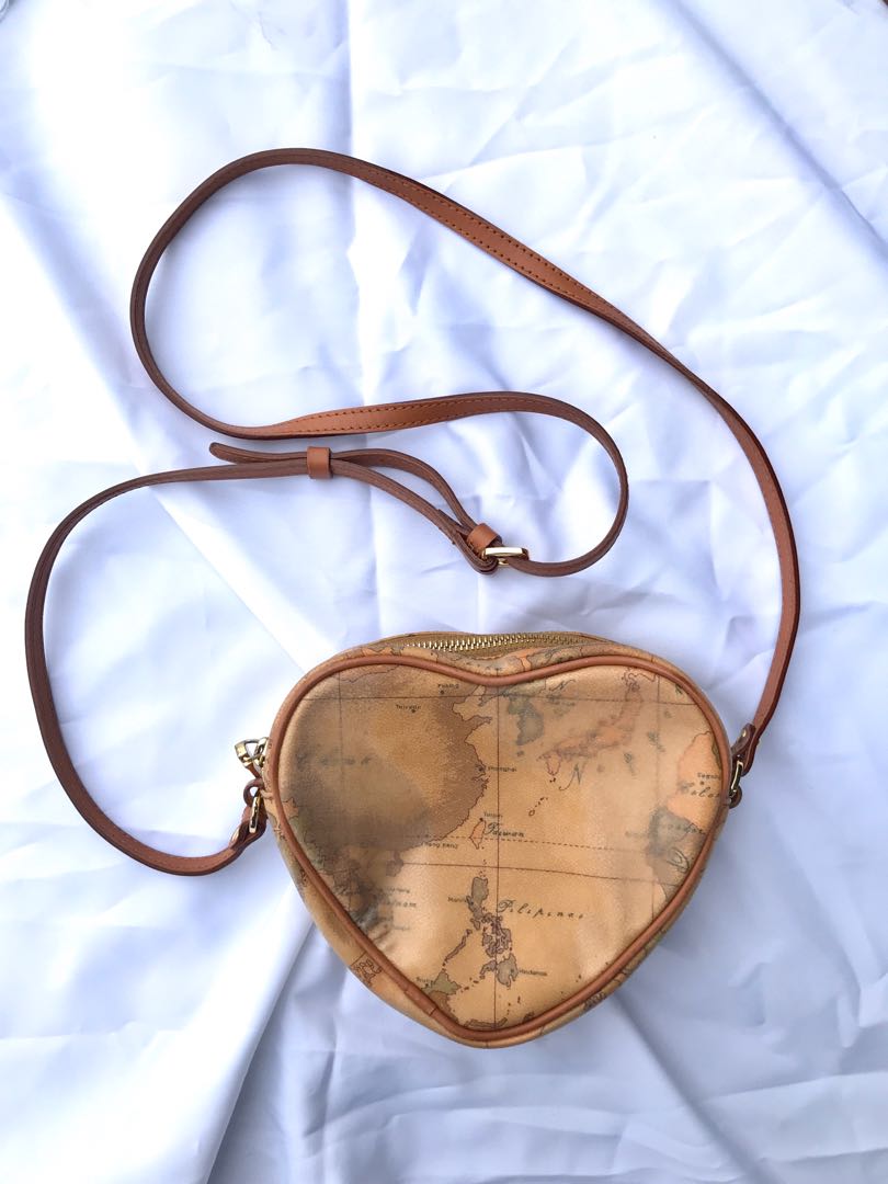 Alviero martini mini heart