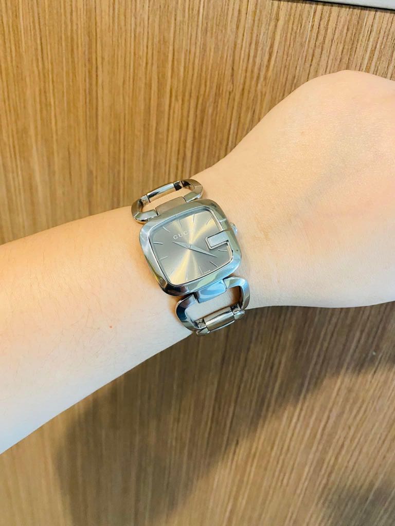 Gucci 125.4 watch top