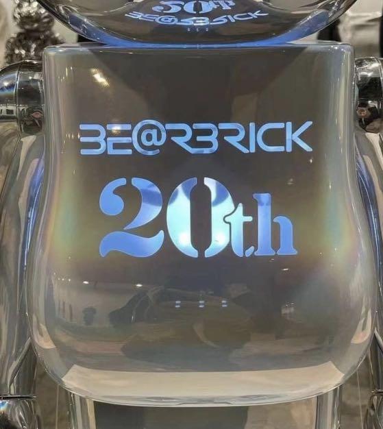 BEARBRICK WORLD WIDE TOUR 3 開催記念商品BEARBRICK 20th Anniversary 