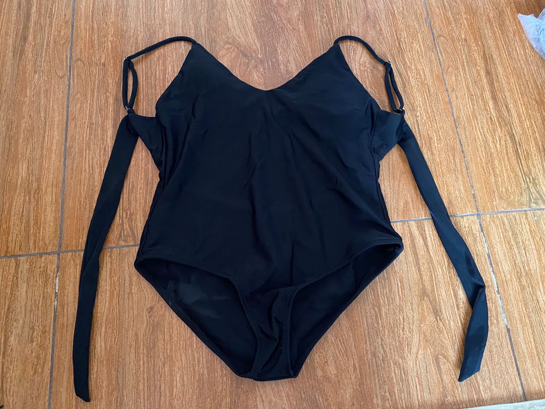 Black 1 piece swimsuit, Women's Fashion, Swimwear, Bikinis & Swimsuits
