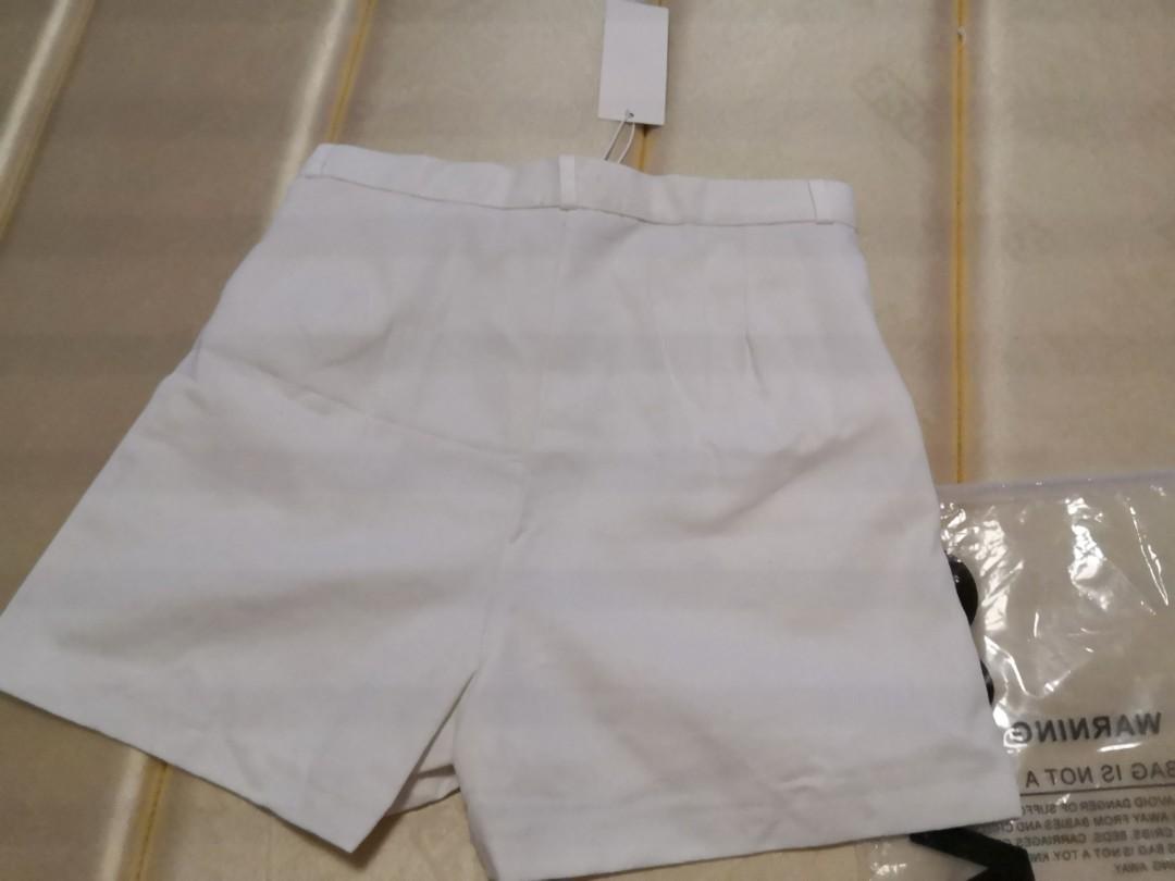 Bn white shorts with belt Women s Fashion Bottoms Shorts on