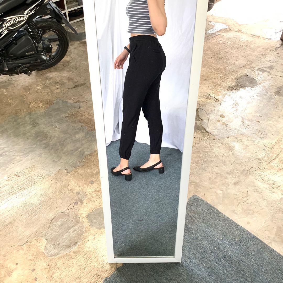 celana jogger uniqlo