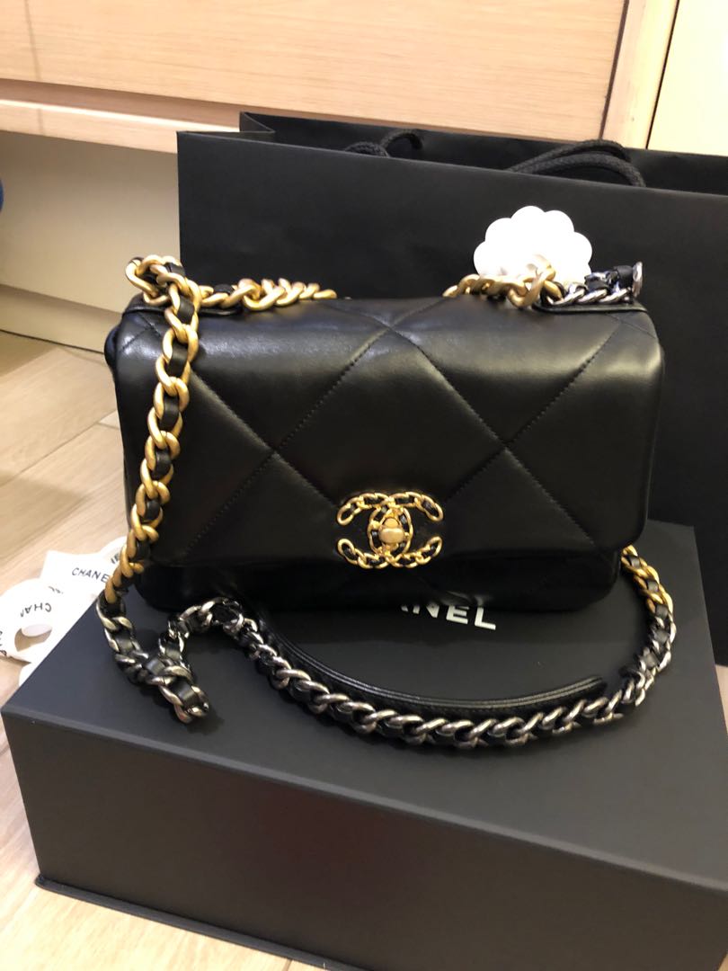 Chanel 19 Small Handbag Black With Gold Hardware, Luxury, Bags & Wallets On  Carousell