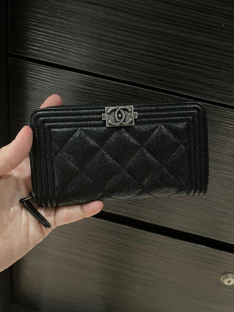 Boy leather wallet Chanel Black in Leather  29174017