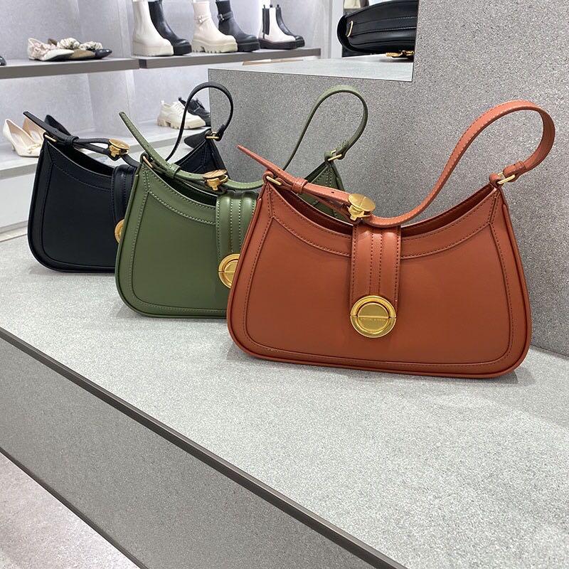 Charles and keith baguette bag best sale