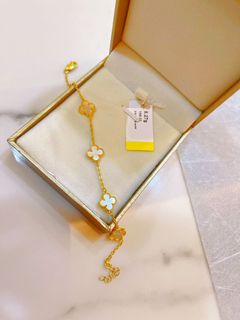 (Category: ) located in . Submitted by dayanglovesshopping (Listing ID 1139054527, Image 1). Description: .