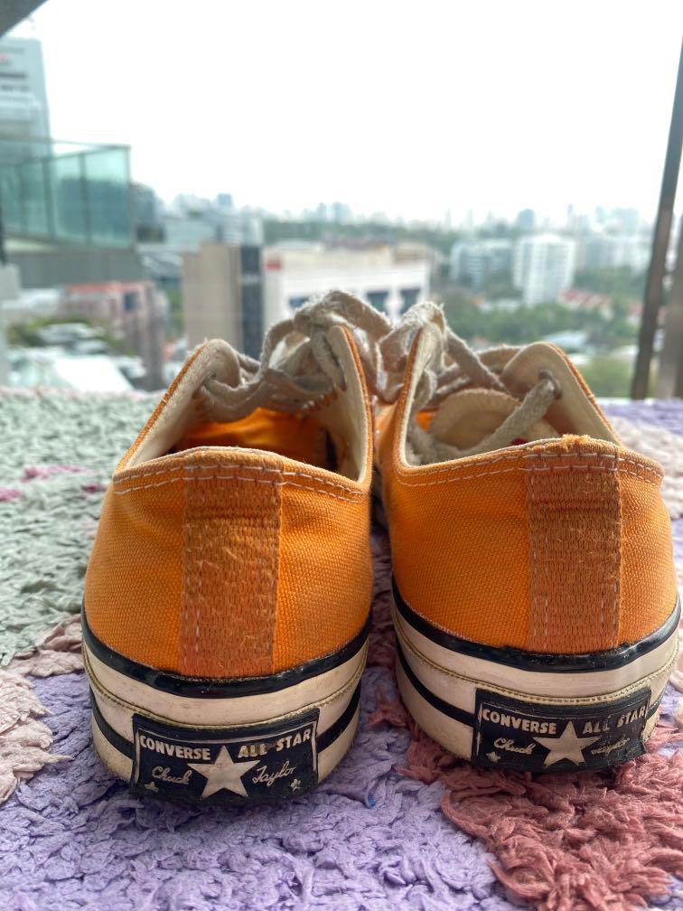 Converse orange discount 37