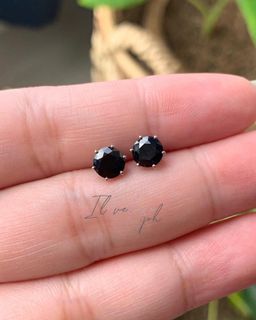 (Category: ) located in . Submitted by iloveluxeph (Listing ID 1139060057, Image 1). Description: .