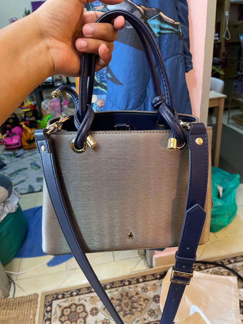 dUCk Dahlia Bag in Cola (with dustbag), Women's Fashion, Bags & Wallets