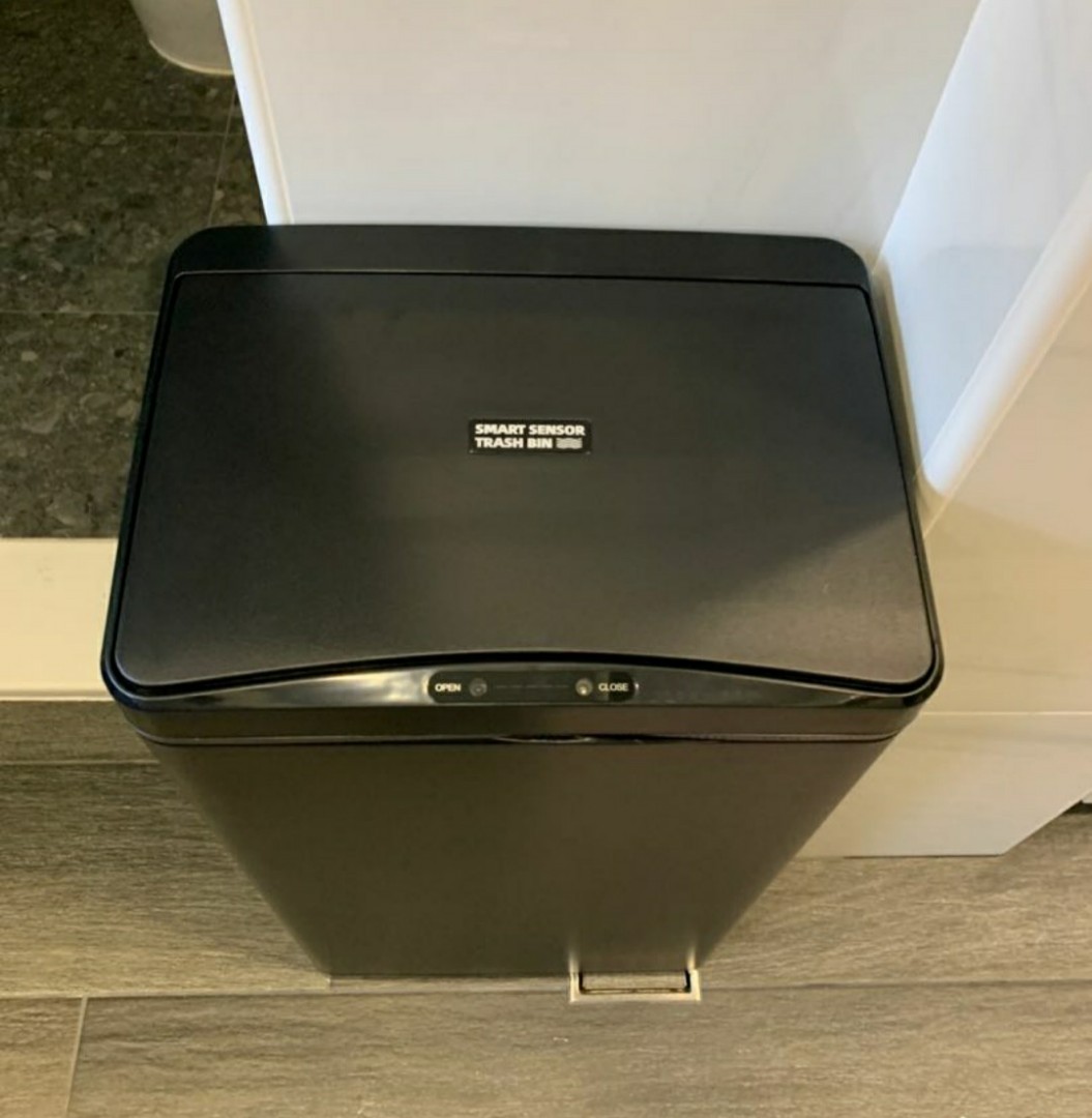 Electronic Waste Bin with Automatic Cover (Sensor), Furniture & Home Living, Cleaning & Homecare