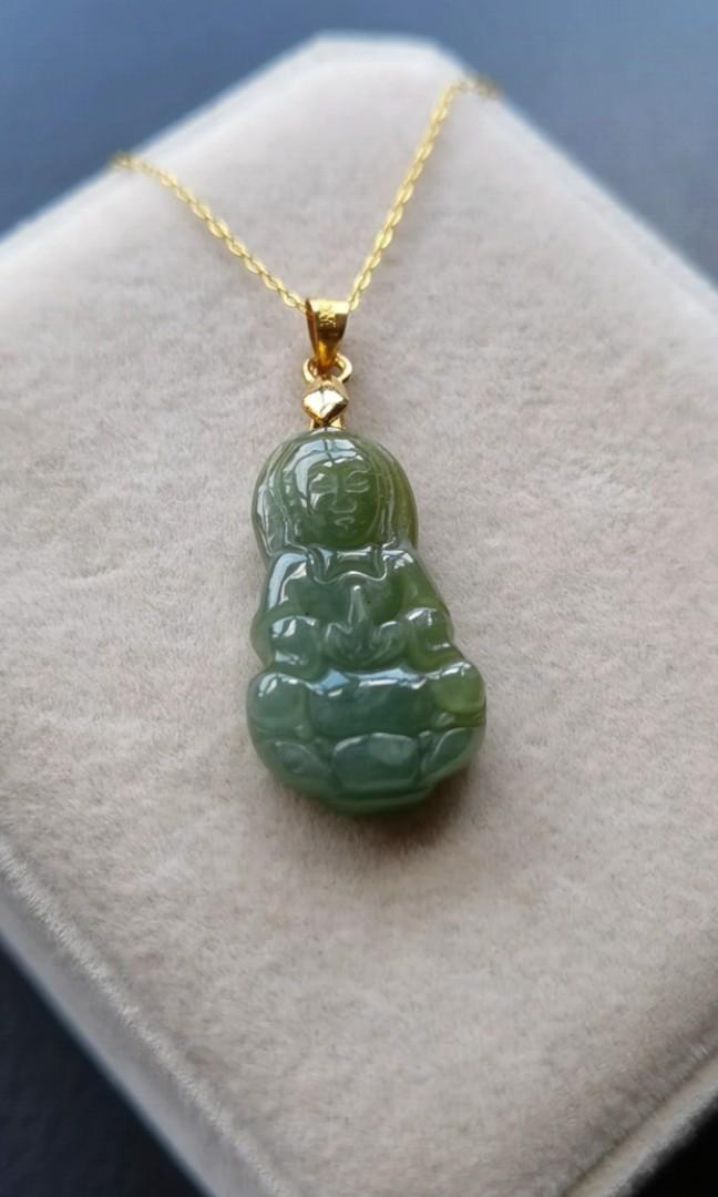 Guan Yin Jadeite Jade Pendant 翡翠观音