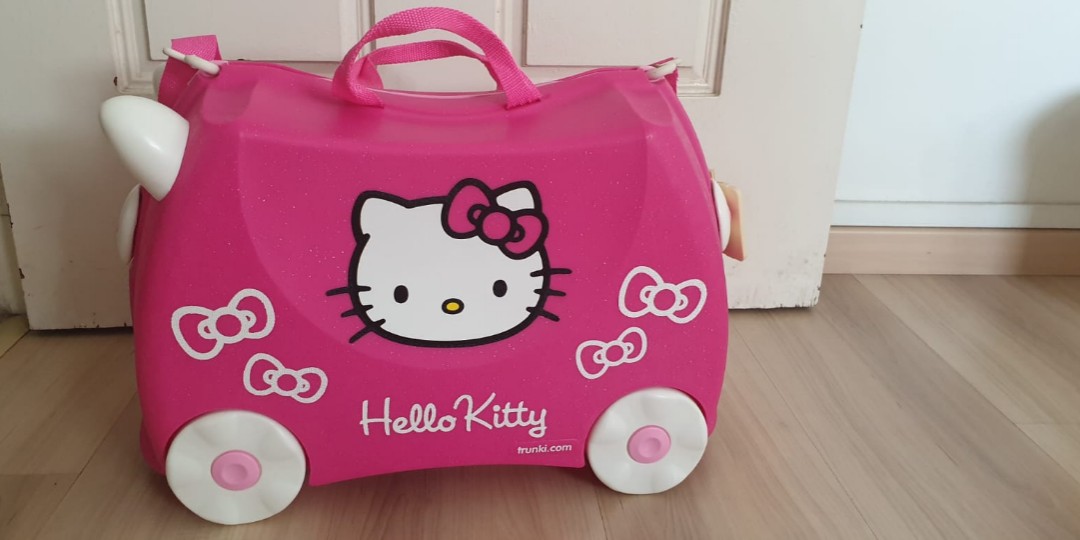 hello kitty trunki