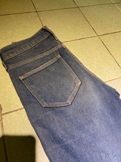 (Category: ) located in . Submitted by shopclassy (Listing ID 1139111718, Image 1). Description: .
