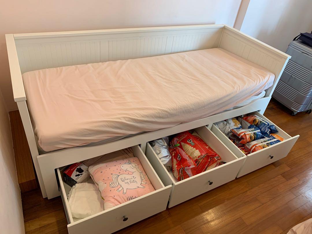IKEA Day Bed Extendable to queen, Furniture & Home Living, Furniture