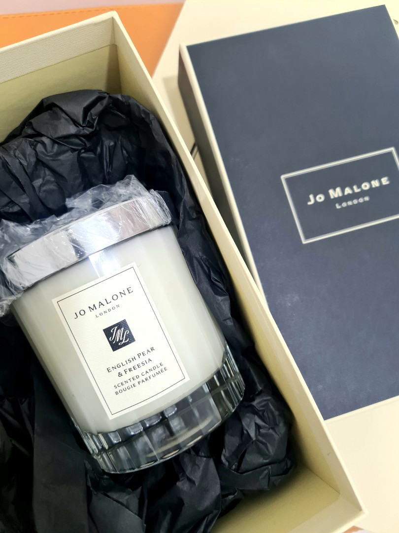 Jo Malone Scented Candle ENGLISH PEAR & FREESIA (Limited Edition