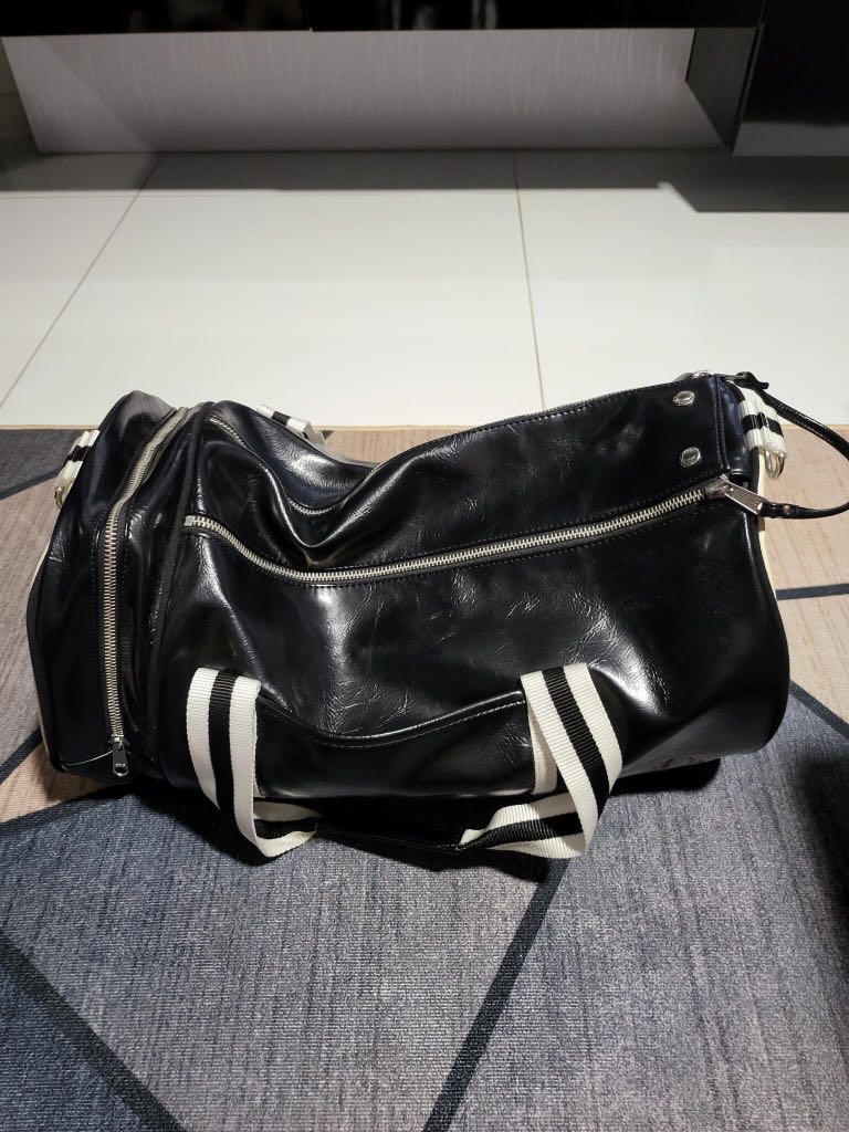 Leather Fred Perry duffel bag Men s Fashion Bags Sling Bags on