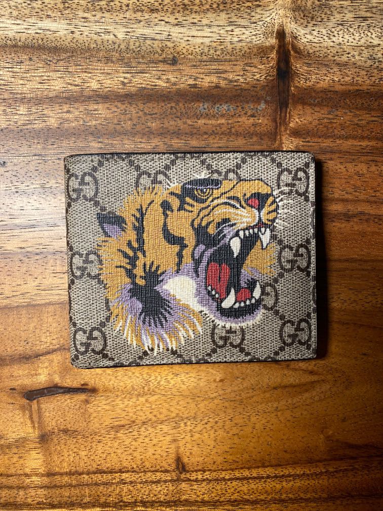 Limited Edition Gucci Tiger Print GG Supreme Bifold Waller, Luxury ...