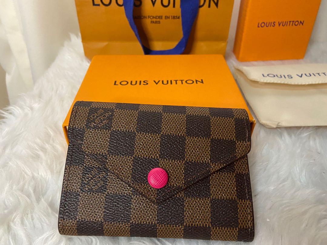 Louis Vuitton damier victorine wallet (Category: Luxury Bags & Wallets) located in Mandaluyong City. Submitted by japanandsingaporeluxepreloved (Listing ID 1138993436, Image 2). Description: Diclaimer: we are not associated with the brands that are linked and stated with this post. All copyrights are reserved to its brandowners . No infringement intended . .