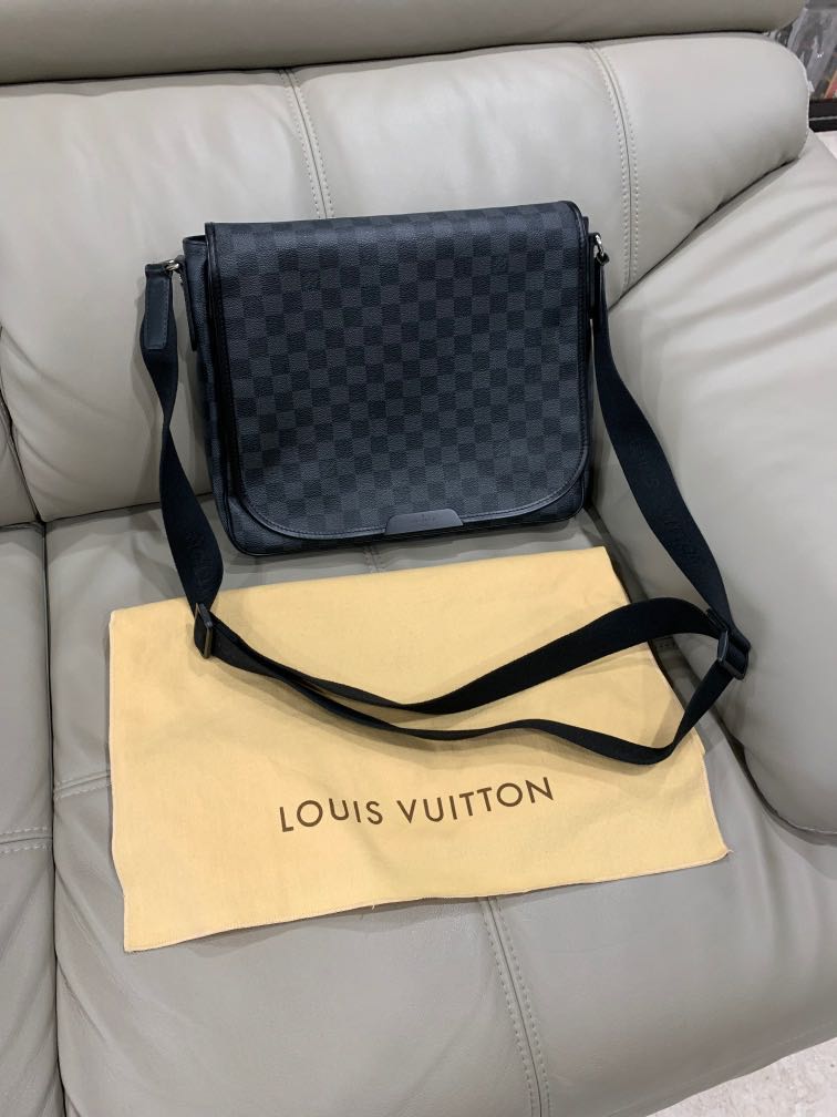 Authentic LOUIS VUITTON Messenger Bag Clearance Sale‼️ Marked-Down Price‼️,  Luxury, Bags & Wallets on Carousell