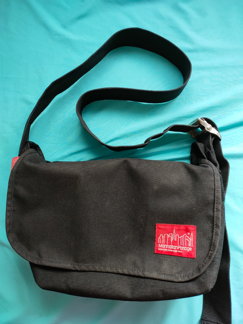 Manhattan portage sling bag hotsell
