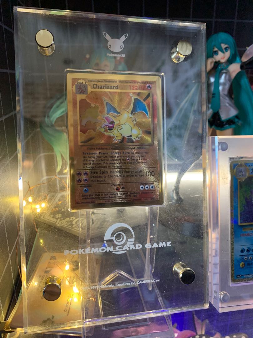 Charizard Gold Metal Pokémon Card Collectible/Gift/Display