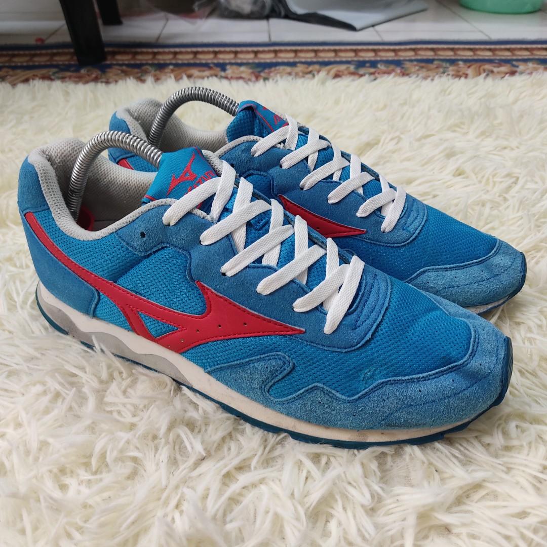 Mizuno skyroad top