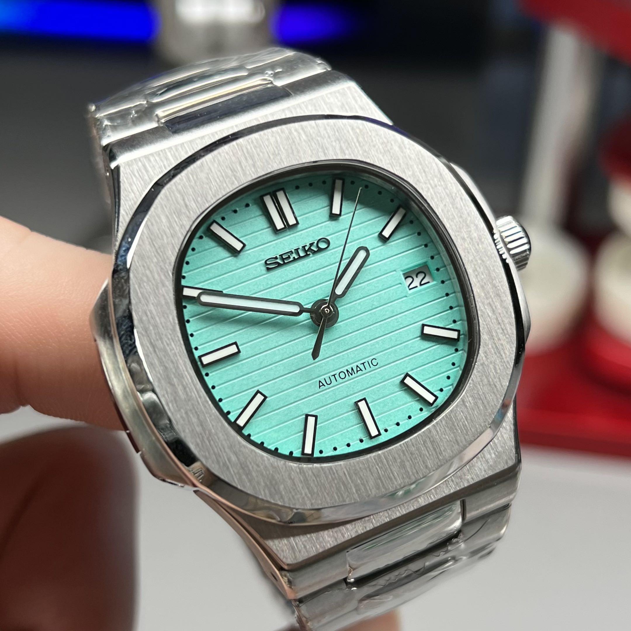 SEIKO mod オマージュ NH35 カスタム EX ブルーイルミ文字盤 - 腕時計 