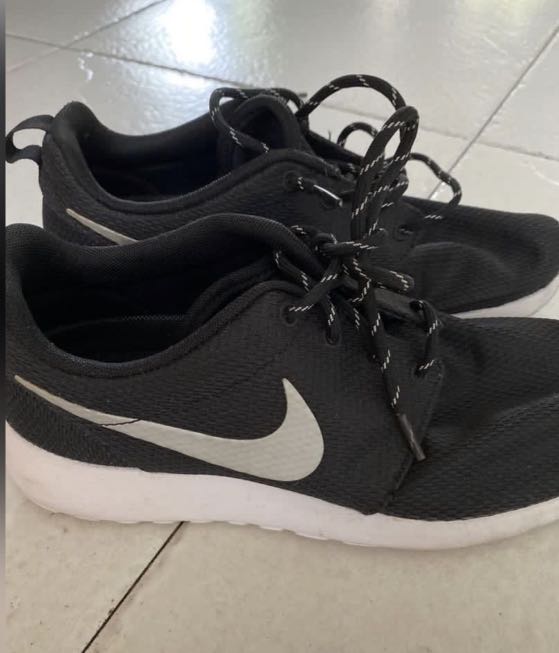 Nike Roshe Runs with stitches, Women's Footwear, Sneakers on