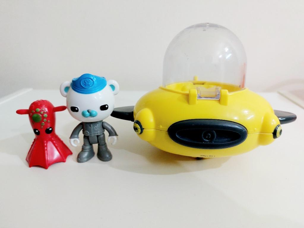 Octonauts Gup D with Captain Barnacle and Vampire Squid
