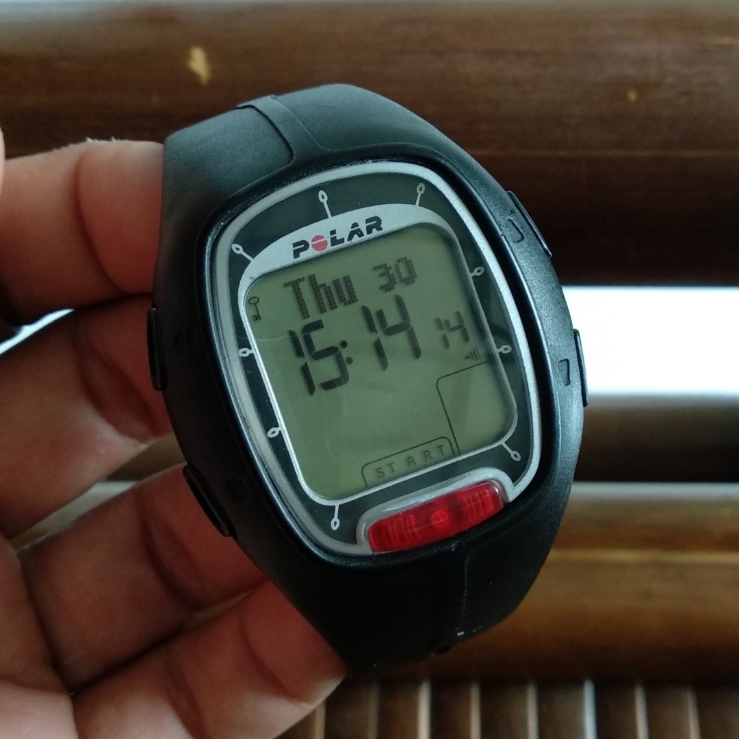 Polar sport watch, Fesyen Pria, Jam Tangan di Carousell