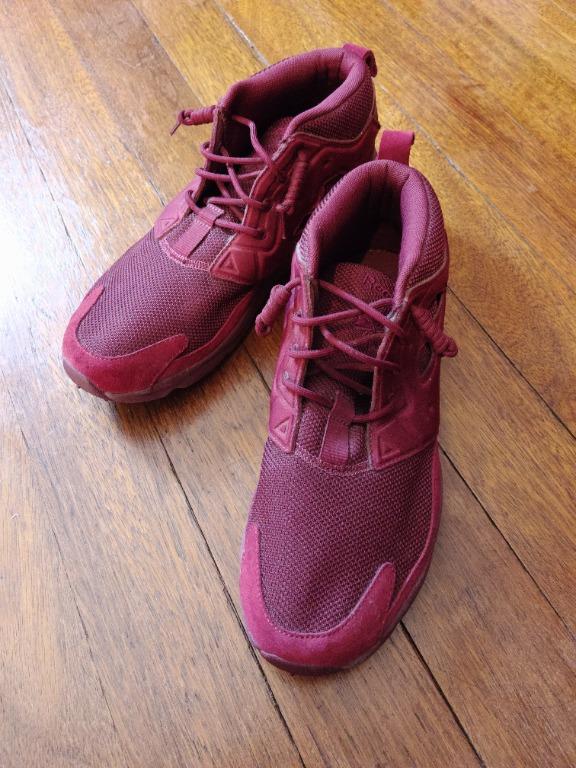 Reebok Classic Furylite Chukka (rustic wine red) (Category: Sneakers) located in Makati City. Submitted by funkista (Listing ID 1139090832, Image 1). Description: Reebok Classic Furylite Chukka (rustic wine red) SIZE US 10.5 | UK 9.5 | EUR 44 | CM 28.5 The legendary Runner that got released by the originally british Brand is better than ever and is armed with the classy "RUSTIC WINE" Mesh/Synthetic Upper. This unique FURYLITE CHUKKA "Rustic Wine"