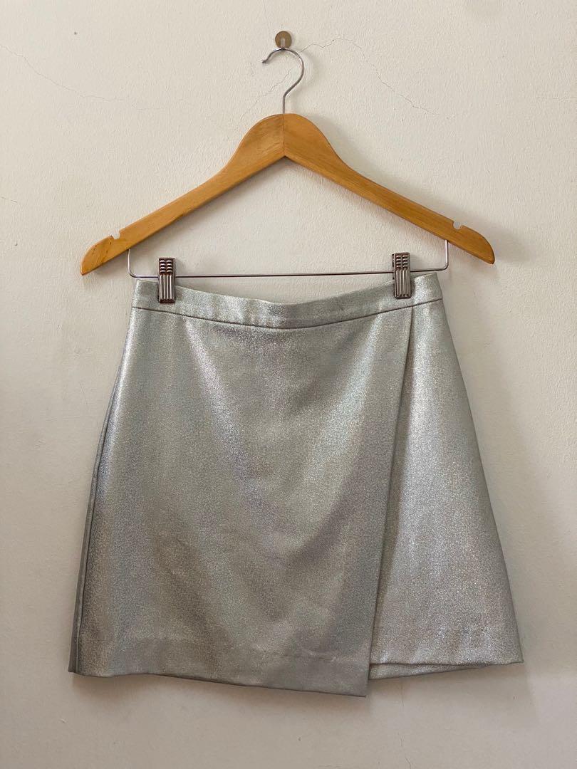 S NEW H M Metallic PU Wrap Skirt in Holographic Silver Women s