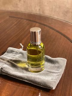 （分類：）位於 。 由 parfumerie37 提交（商品編號 1138957995，圖片 1）。簡介： 。